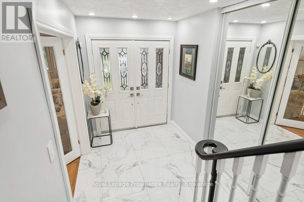 6 BRIDLEWOOD LANE, Quinte West (Trenton Ward) — photo 5