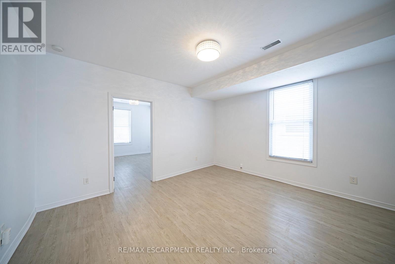 171 DRUMMOND STREET - 23