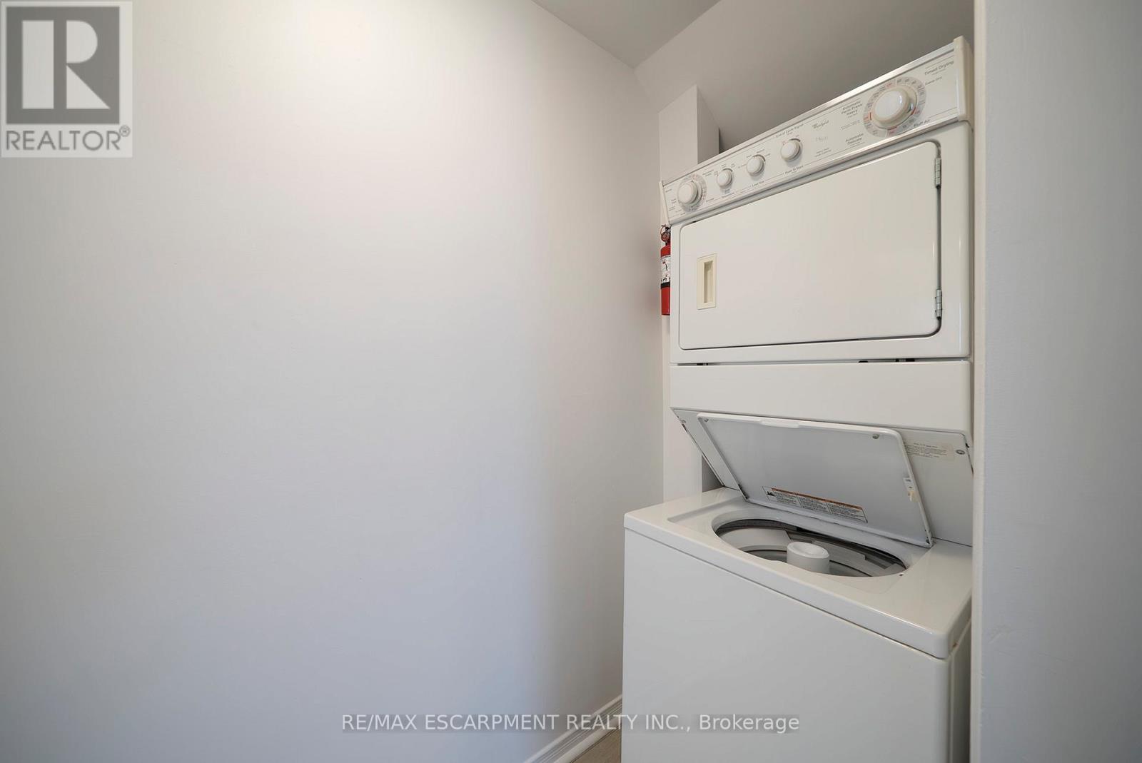 171 DRUMMOND STREET - 25
