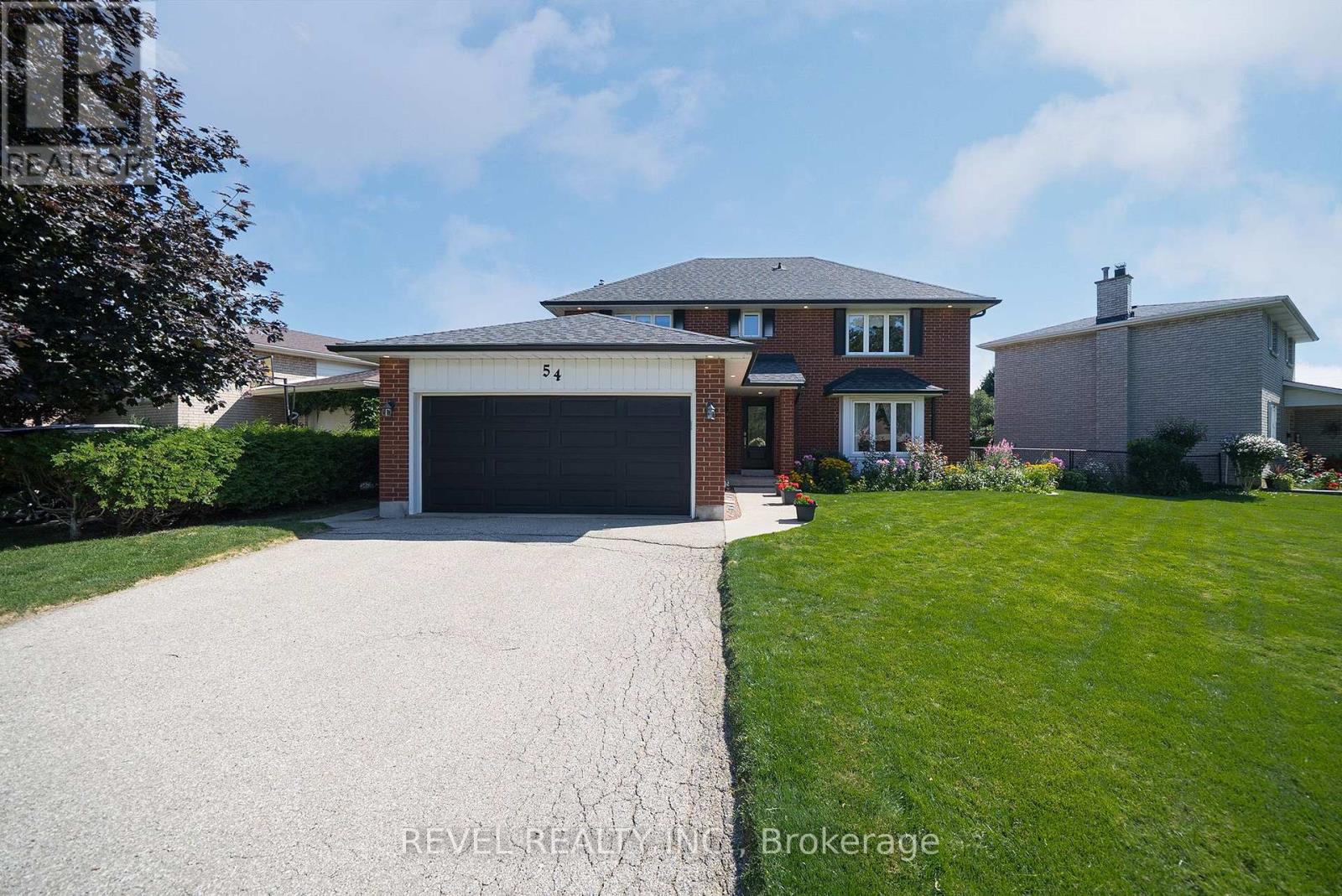 54 DANTE CRESCENT, Brantford — photo 1