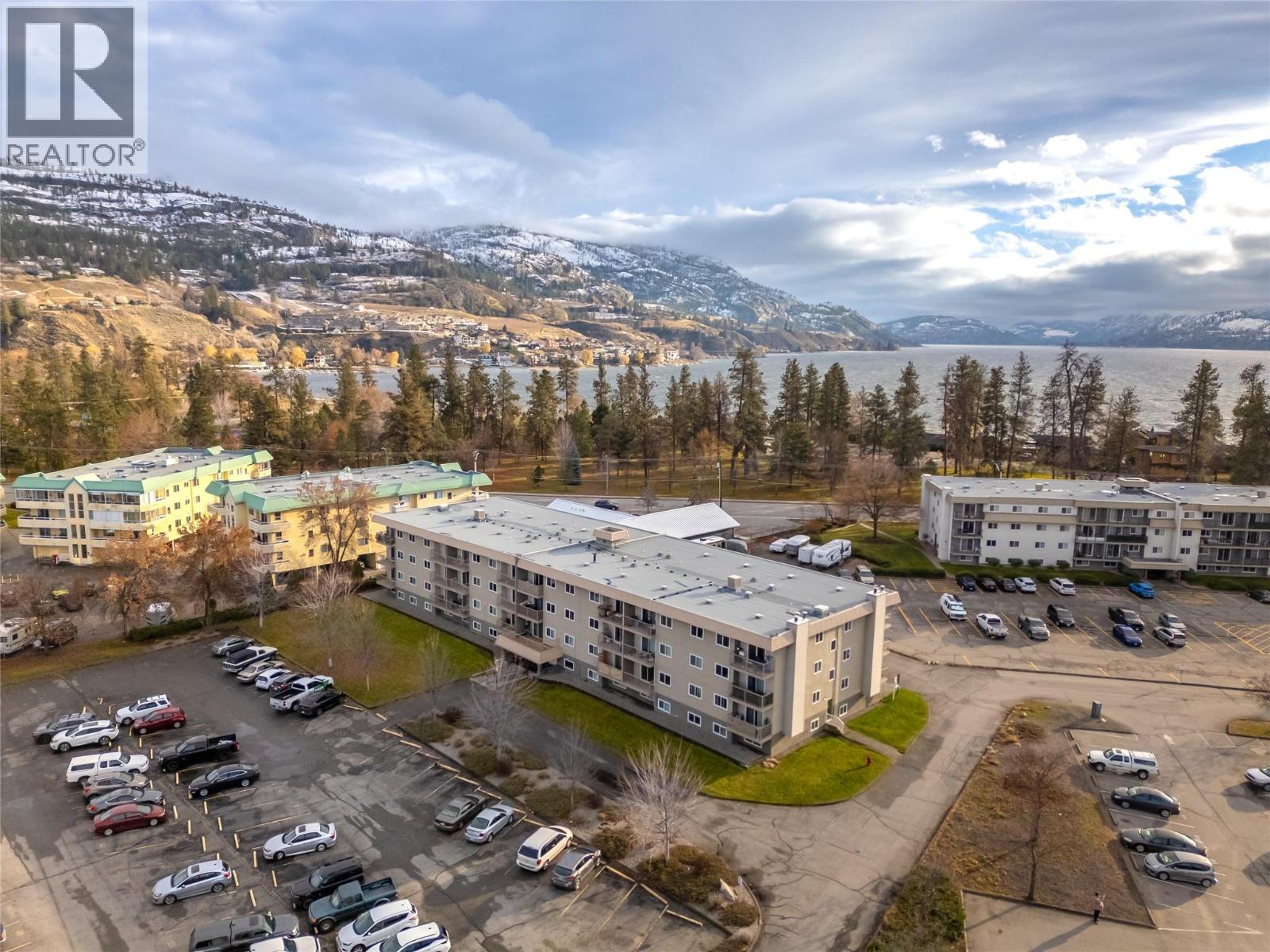 406 130 Skaha Place, Penticton