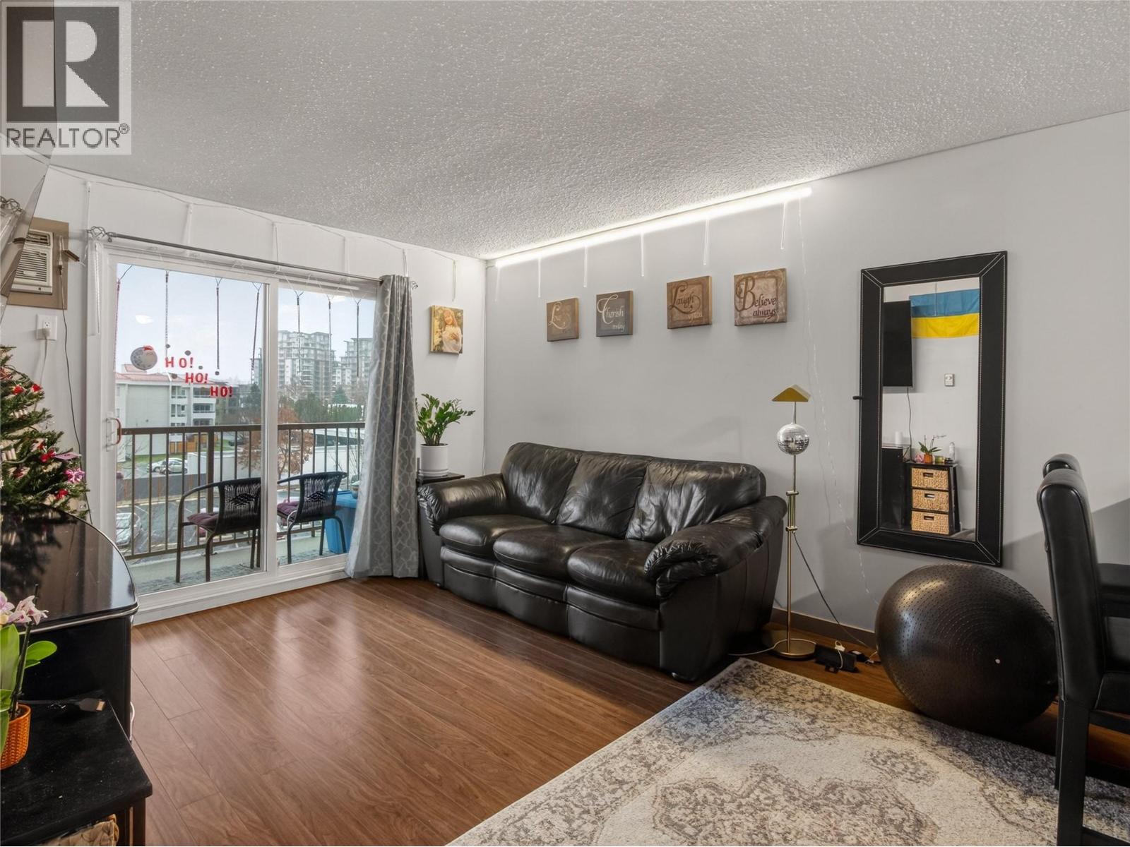 406 130 Skaha Place, Penticton