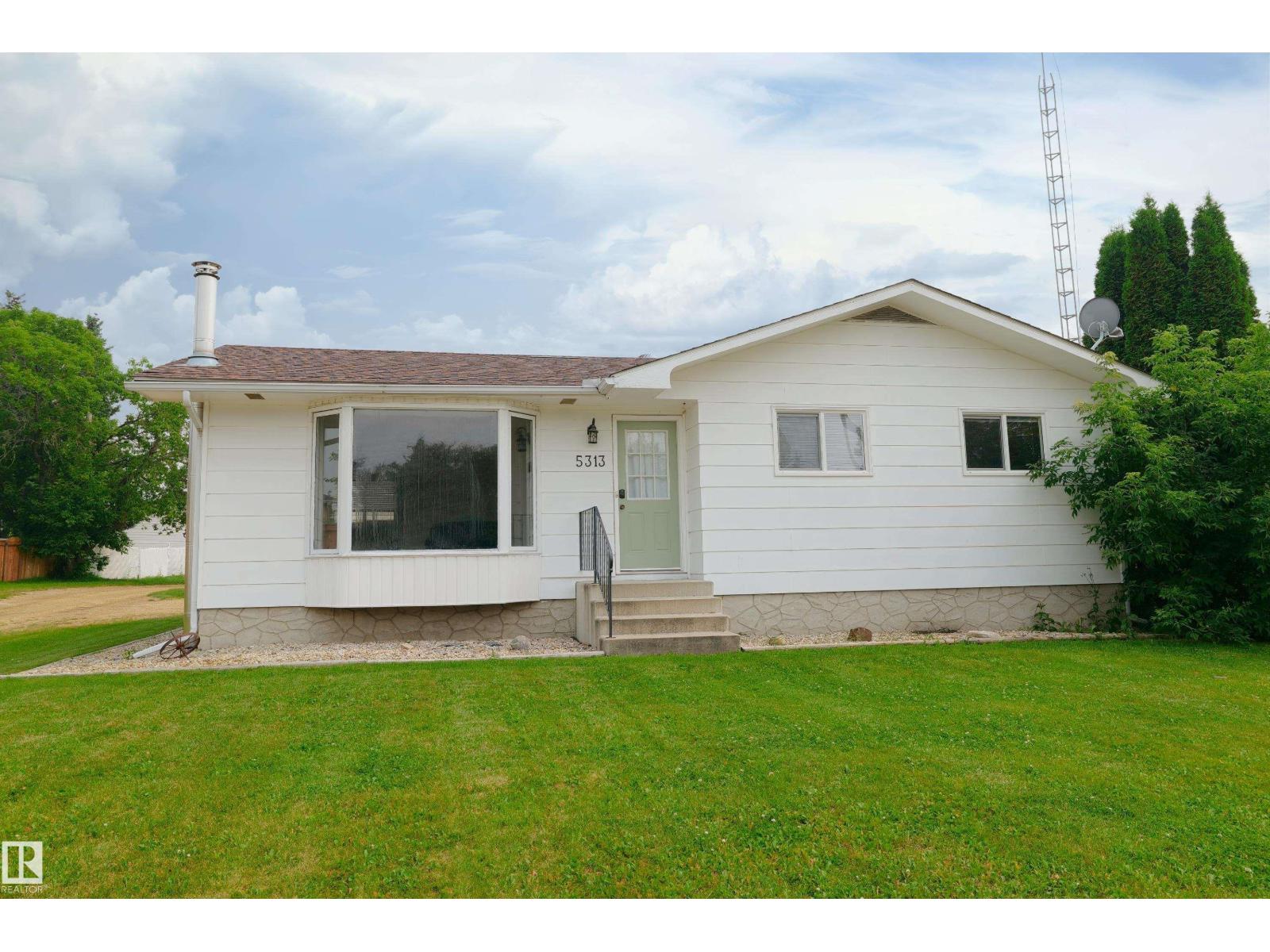 5313 57 ST - 1