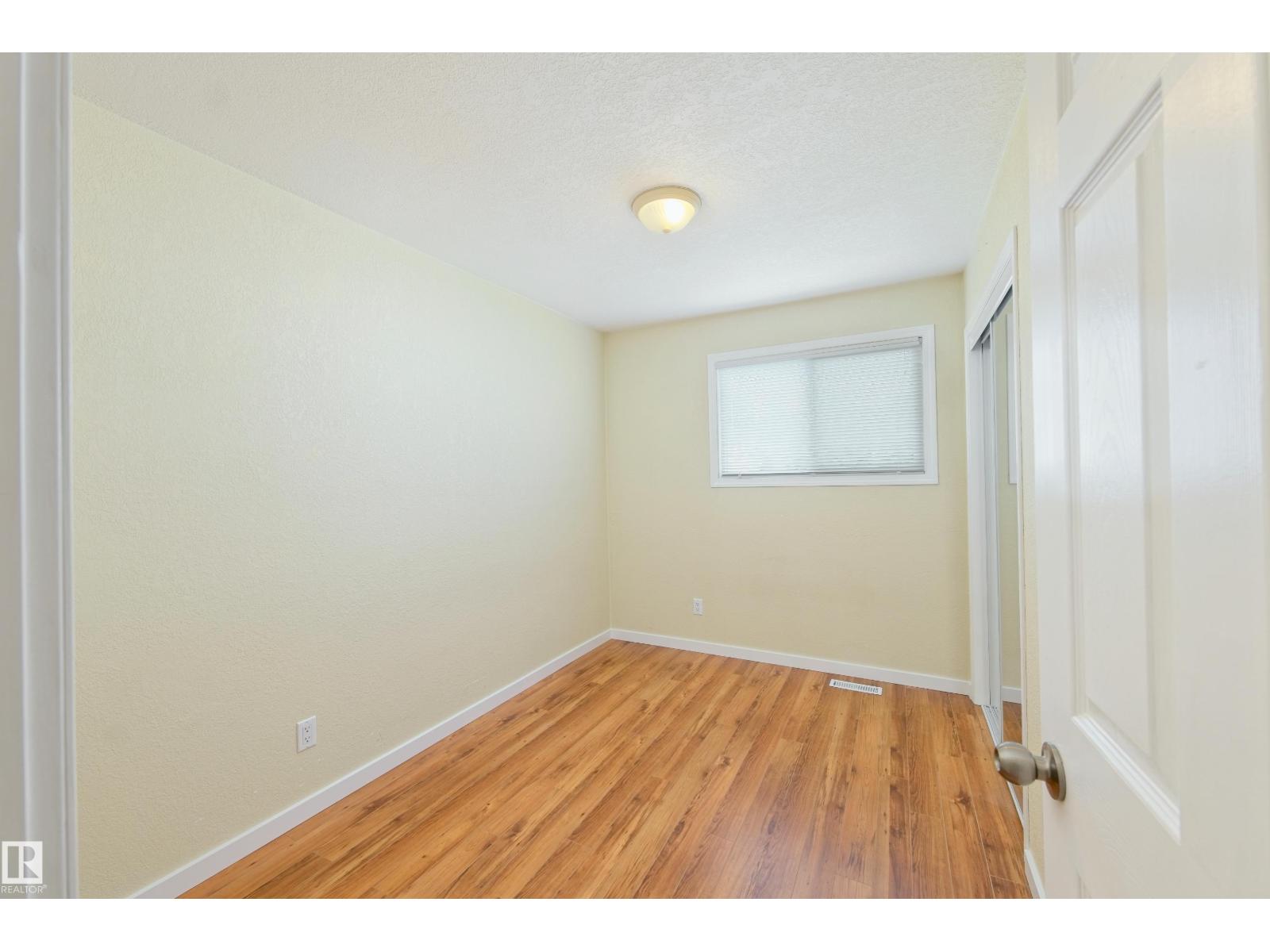 5313 57 ST - 19