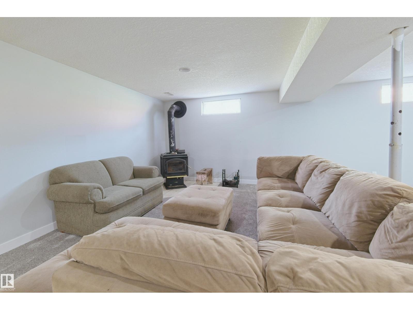 5313 57 ST - 23