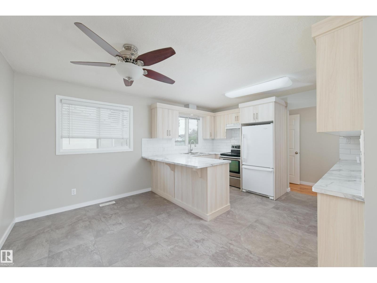 5313 57 ST - 3