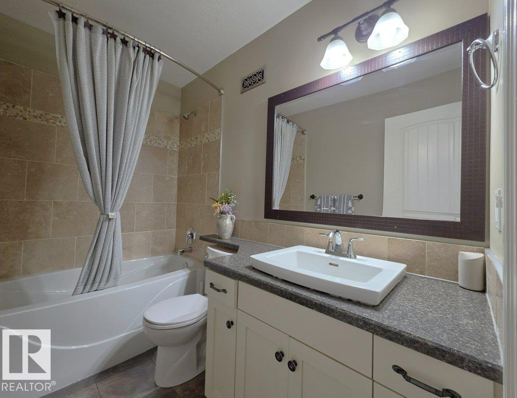 86 LINKSVIEW DR - 16