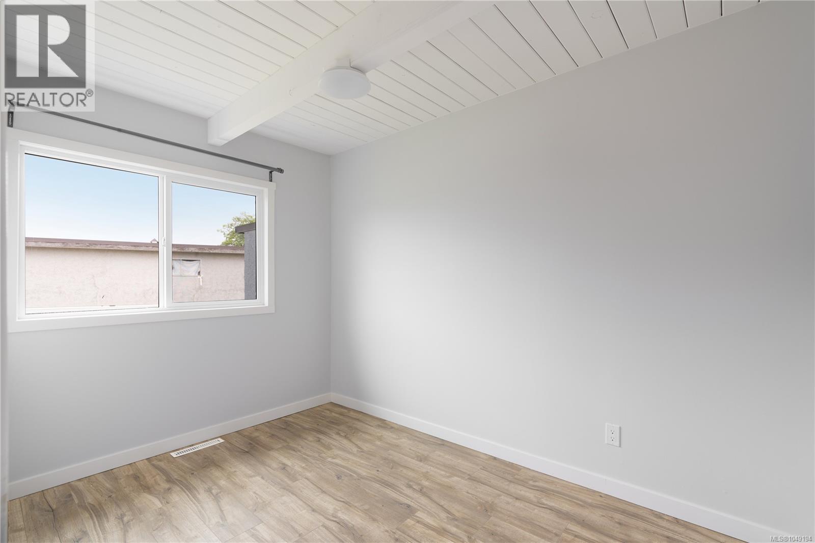 460/470 Dogwood St - Image 20