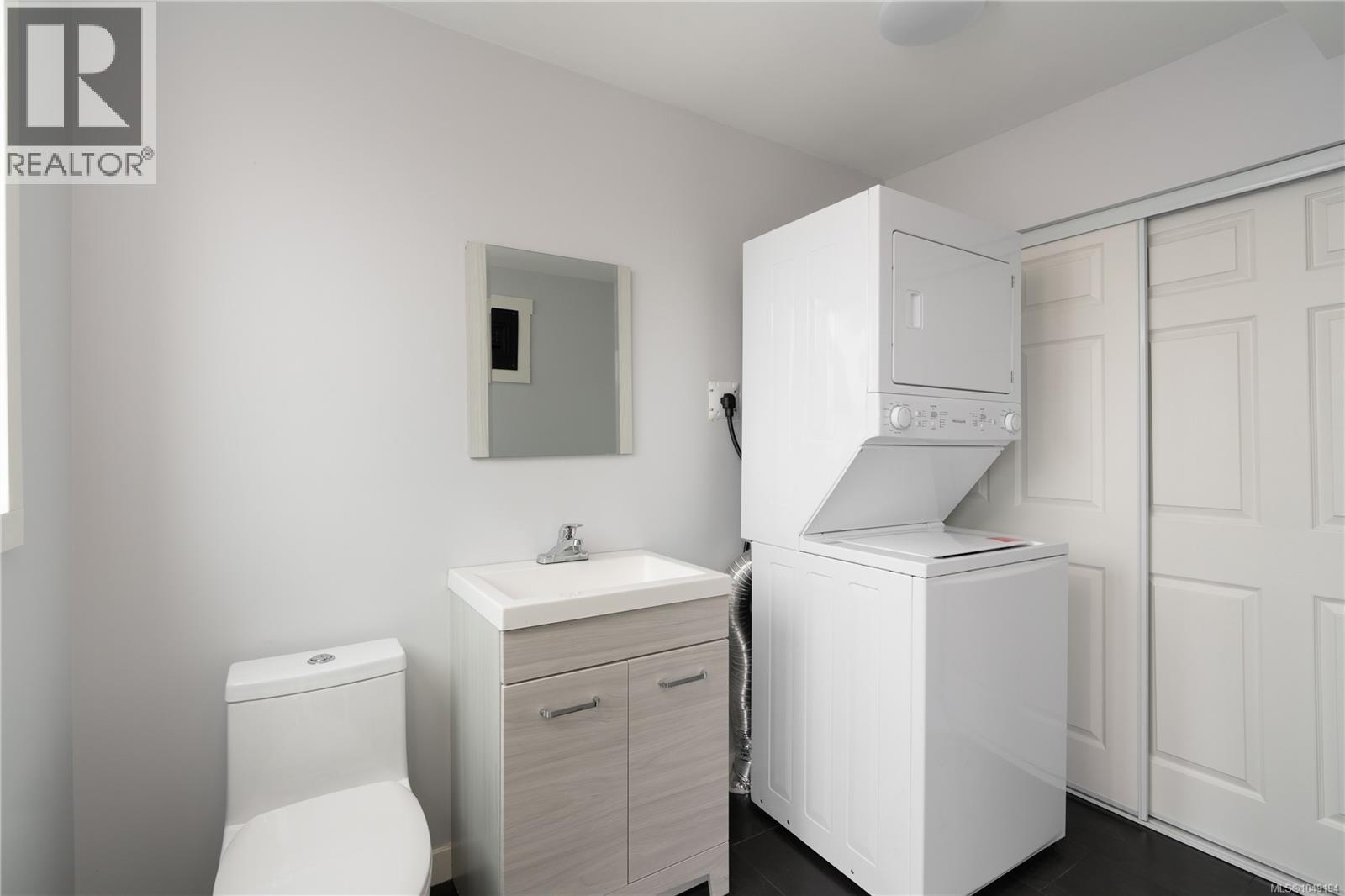 460/470 Dogwood St - 9
