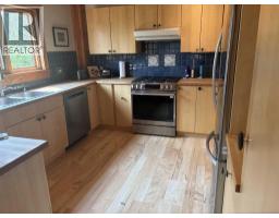 16 Highlands Place, Bragg Creek, AB T0L0K0 Photo 19