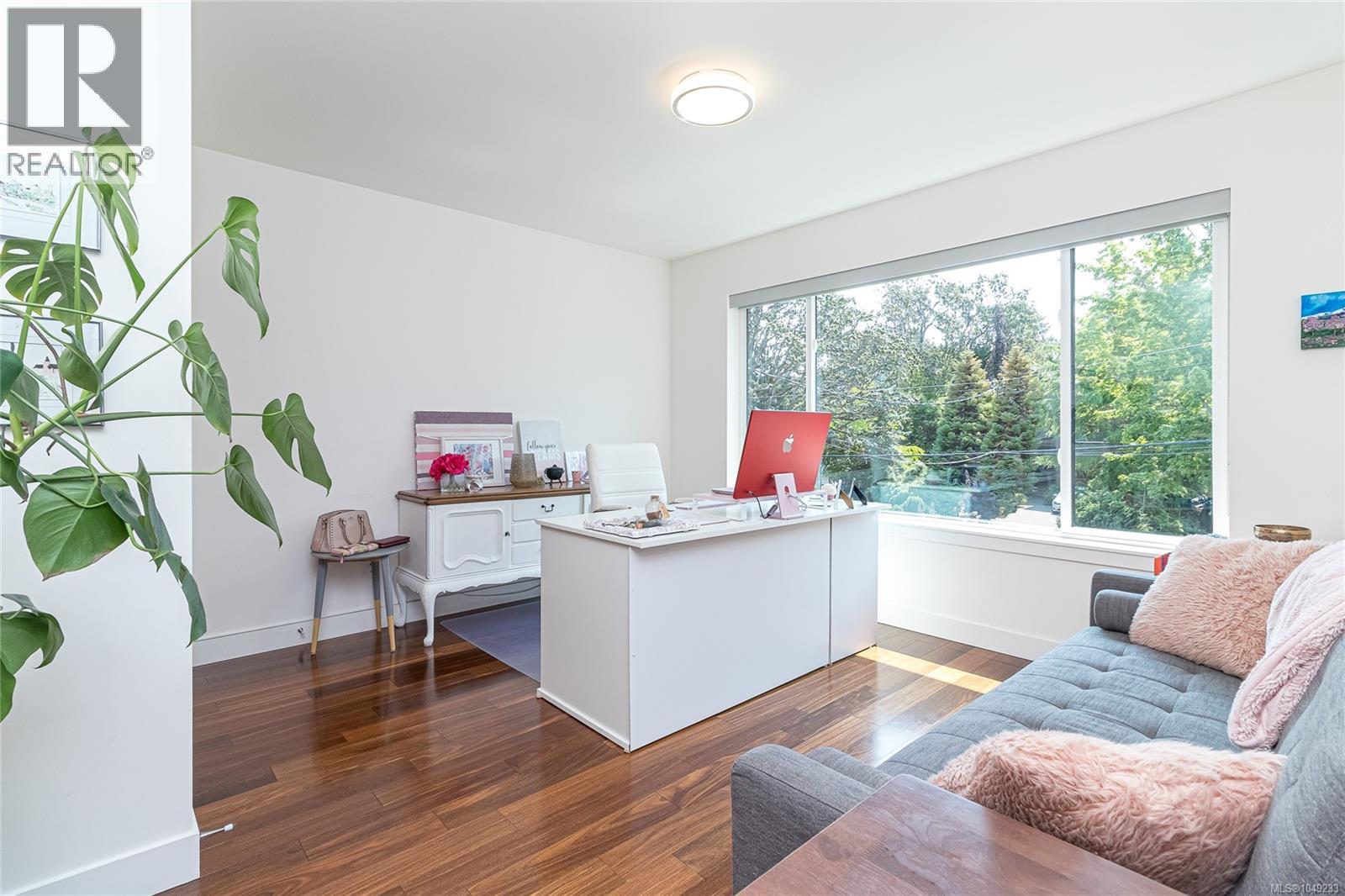  1518 Shorncliffe Road, Saanich