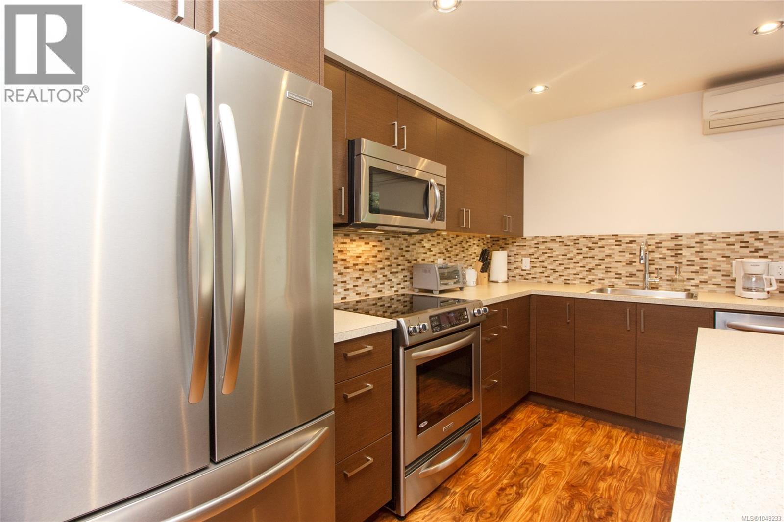 1518 Shorncliffe Rd - 54