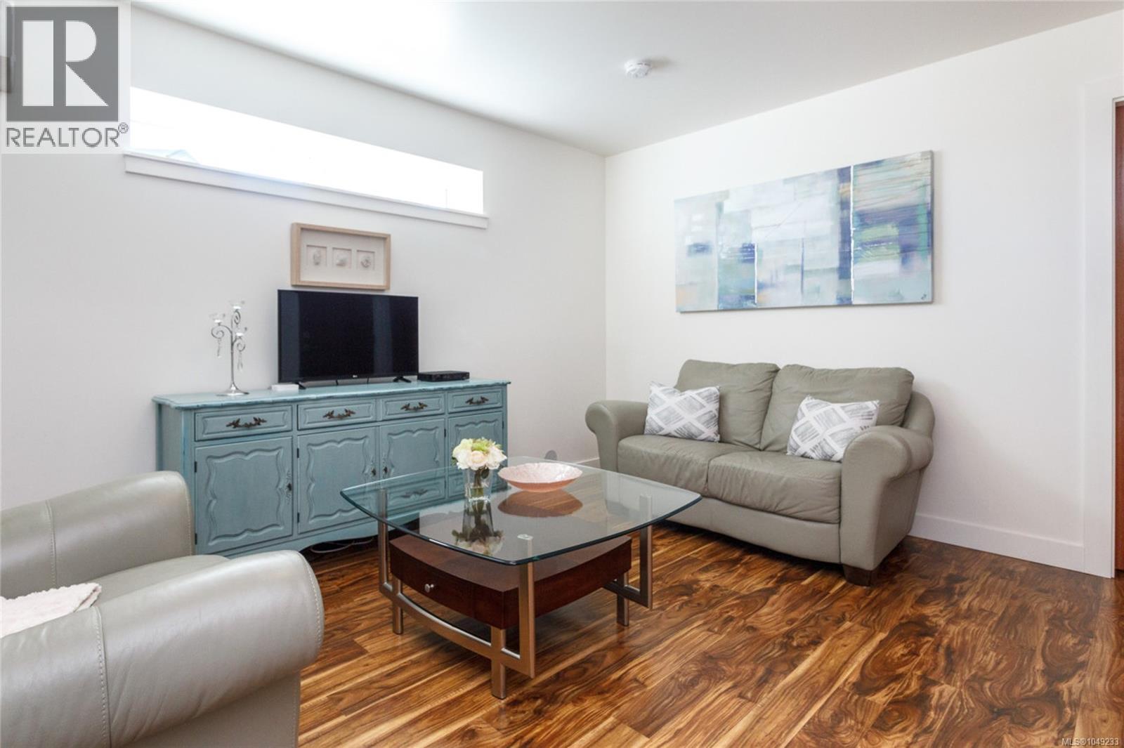 1518 Shorncliffe Rd - 61