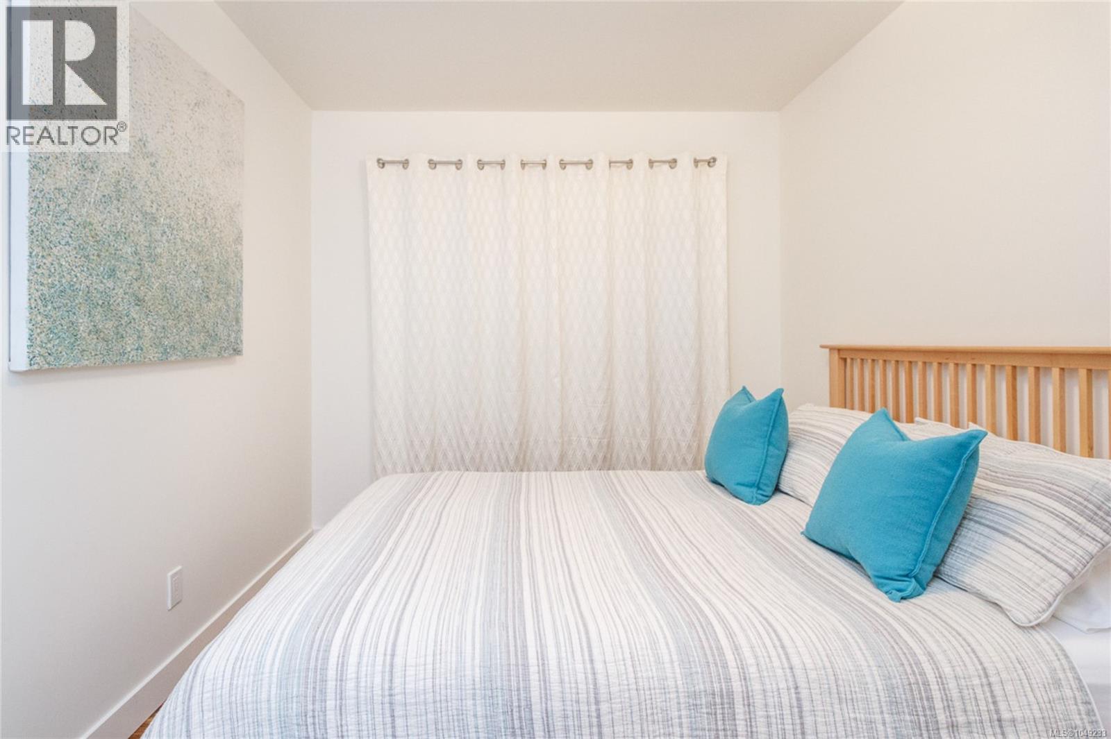  1518 Shorncliffe Road, Saanich