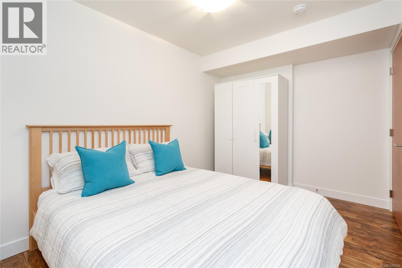  1518 Shorncliffe Road, Saanich