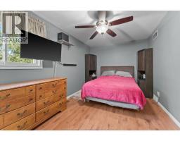 464 Oak, Windsor, ON N9A5E6 Photo 22