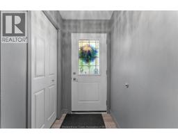 2pc Bathroom - 464 Oak, Windsor, ON N9A5E6 Photo 8