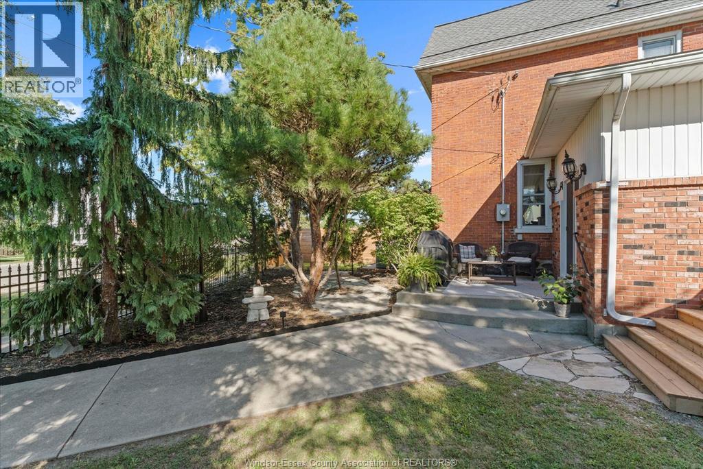 48 ERIE STREET South - Image 33
