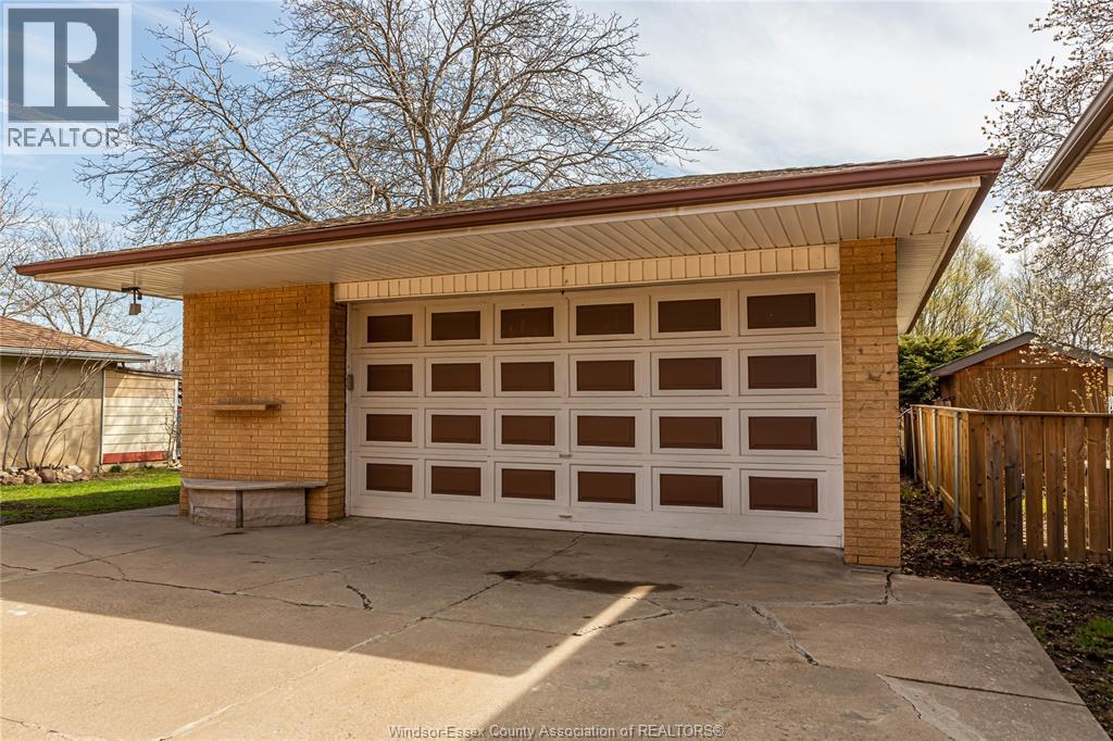 2666 JOS ST. LOUIS - Image 23
