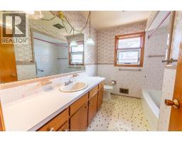 2666 Jos St. Louis, Windsor, ON N8T2M6 Photo 12