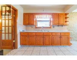 Kitchen - 2666 Jos St. Louis, Windsor, ON N8T2M6 Photo 9