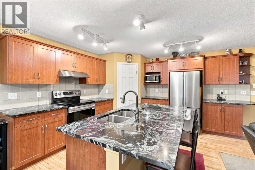 345 Saddlecrest Way NE - Image 12