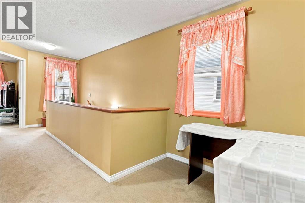 345 Saddlecrest Way NE - Image 26
