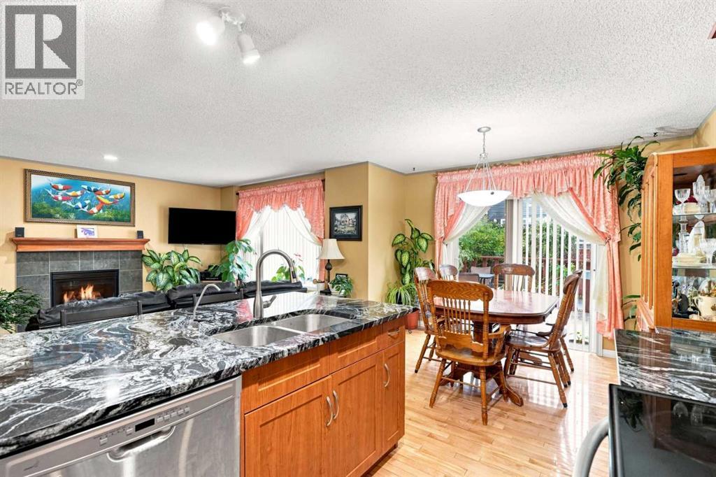345 Saddlecrest Way NE - Image 11
