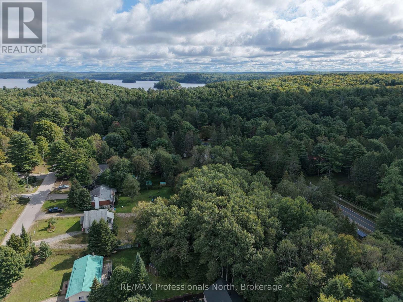 37 SPRUCE DRIVE S - Image 34