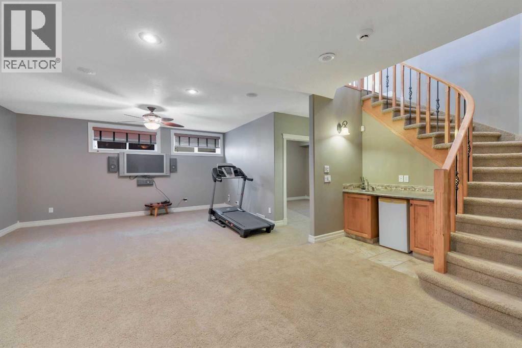 Listing photo – 466 Wishart Street, Red Deer