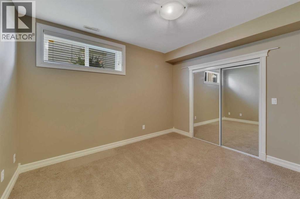 Listing photo – 466 Wishart Street, Red Deer
