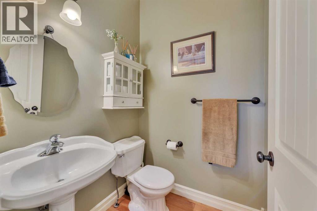 Listing photo – 466 Wishart Street, Red Deer