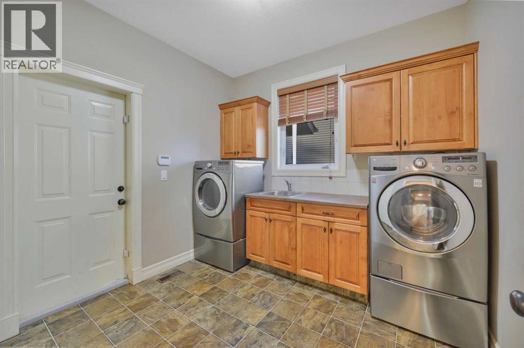 Listing photo – 466 Wishart Street, Red Deer