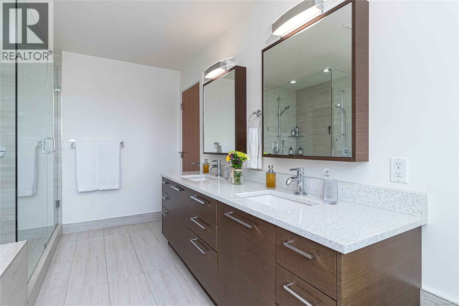 1518 Shorncliffe Rd - 22
