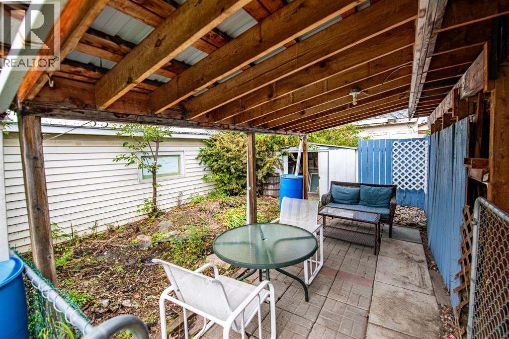 Listing photo – 5028 44 Street, Innisfail