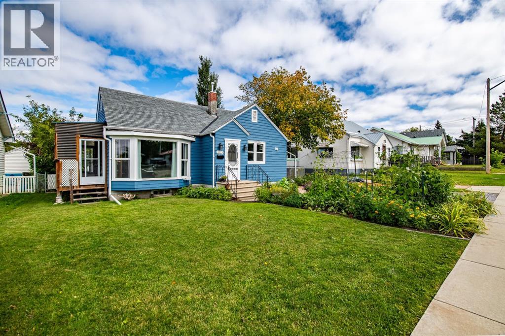 Listing photo – 5028 44 Street, Innisfail