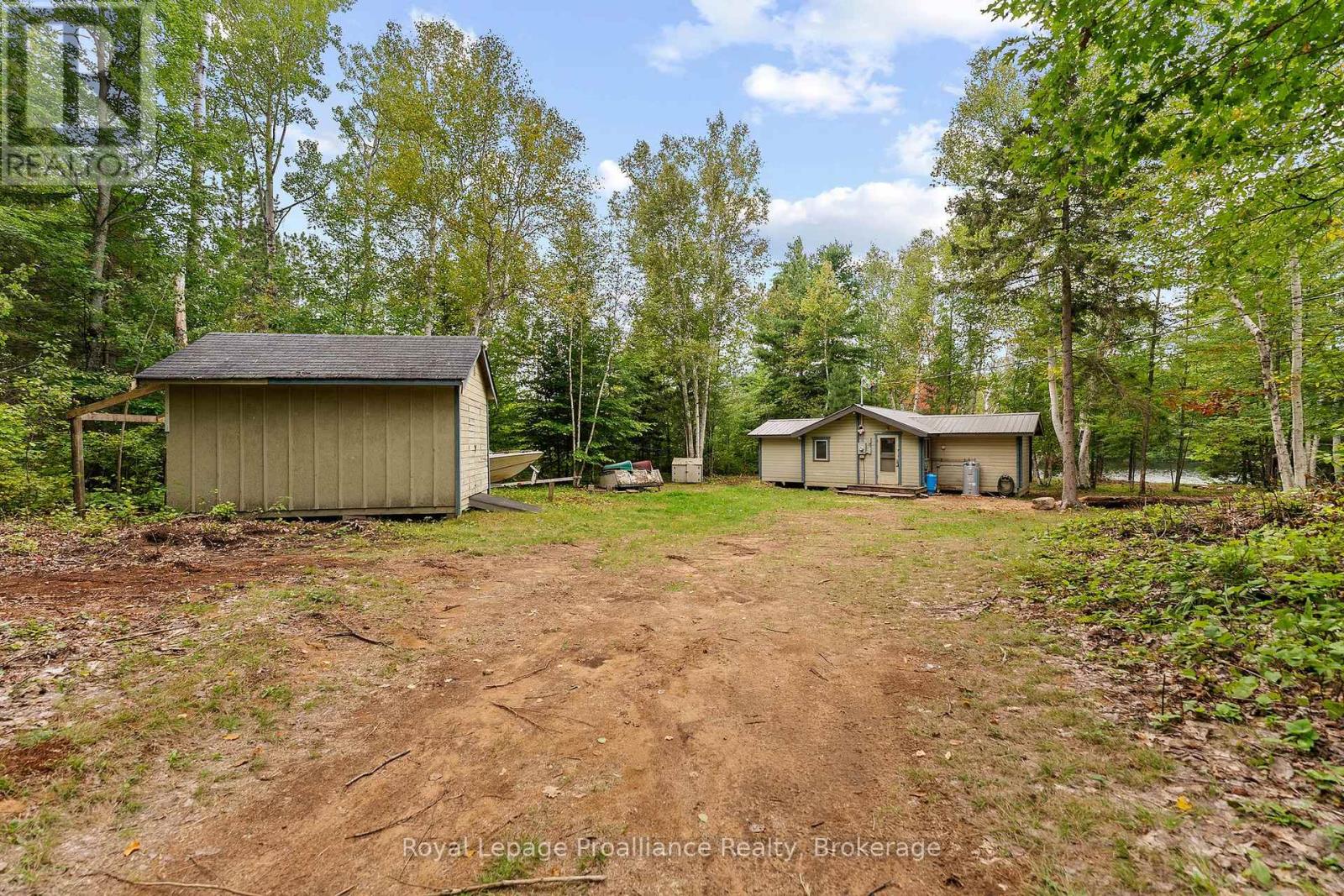 596 RIVER ROAD - 34