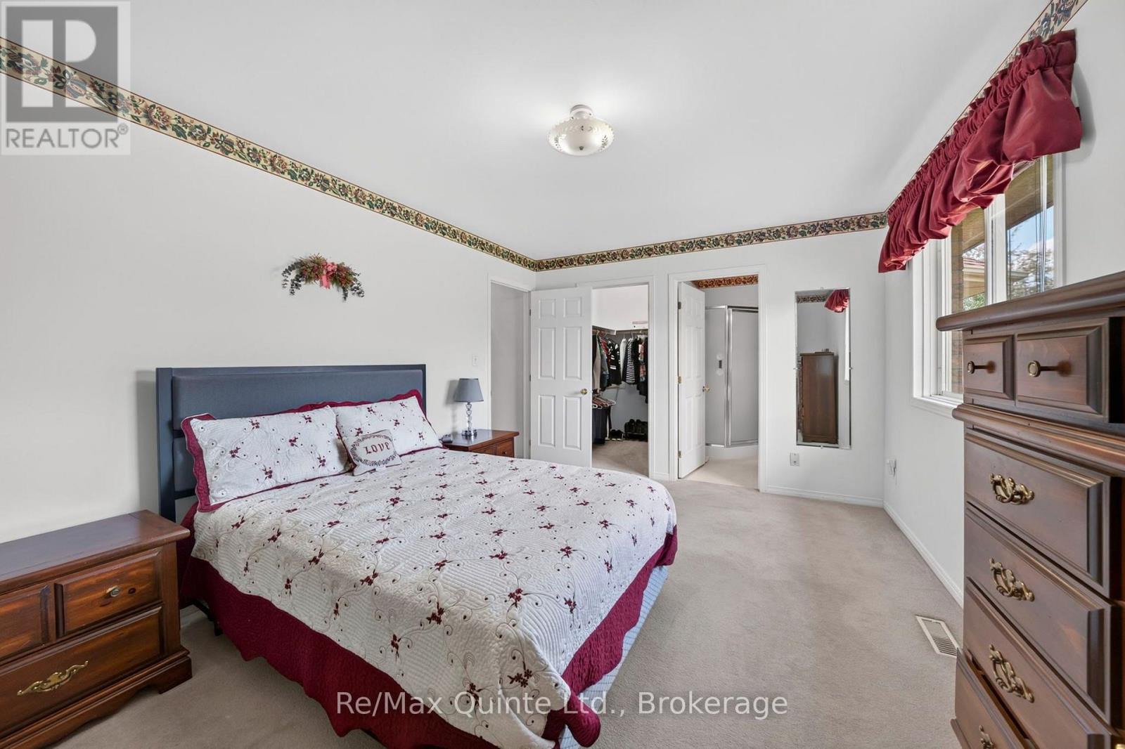 26 OAK RIDGE BOULEVARD - 24
