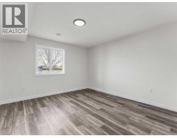Bedroom - 107 Sierra Road Sw, Medicine Hat, AB T1B4Y6 Photo 15