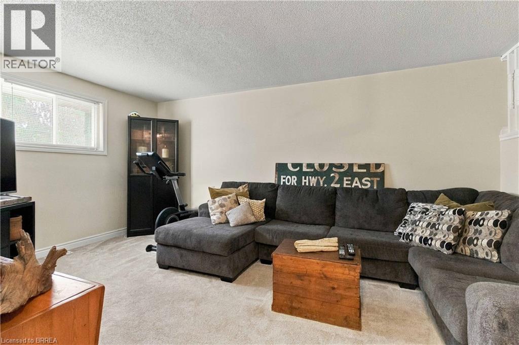 79 DONLY Drive S - Image 23