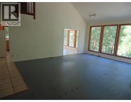 2pc Bathroom - 1415 Bridge Road, Crescent Valley, BC V0G1H0 Photo 6
