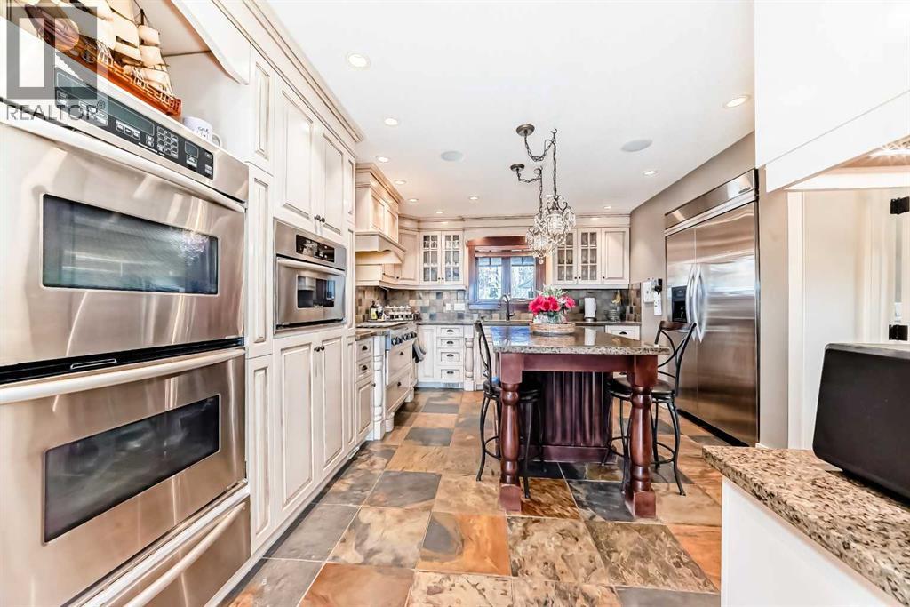 10909 Eamon Road NW, Calgary — photo 3