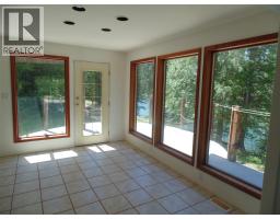 Loft - 1415 Bridge Road, Crescent Valley, BC V0G1H0 Photo 9