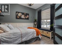 Family room - 5215 35 Avenue, Camrose, AB T4V5H5 Photo 15