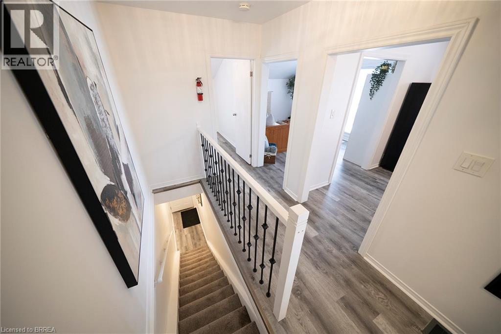 171 DRUMMOND Street, Brantford — photo 4