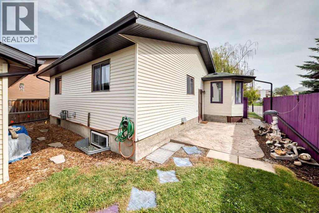 35 Cowan Close - 41