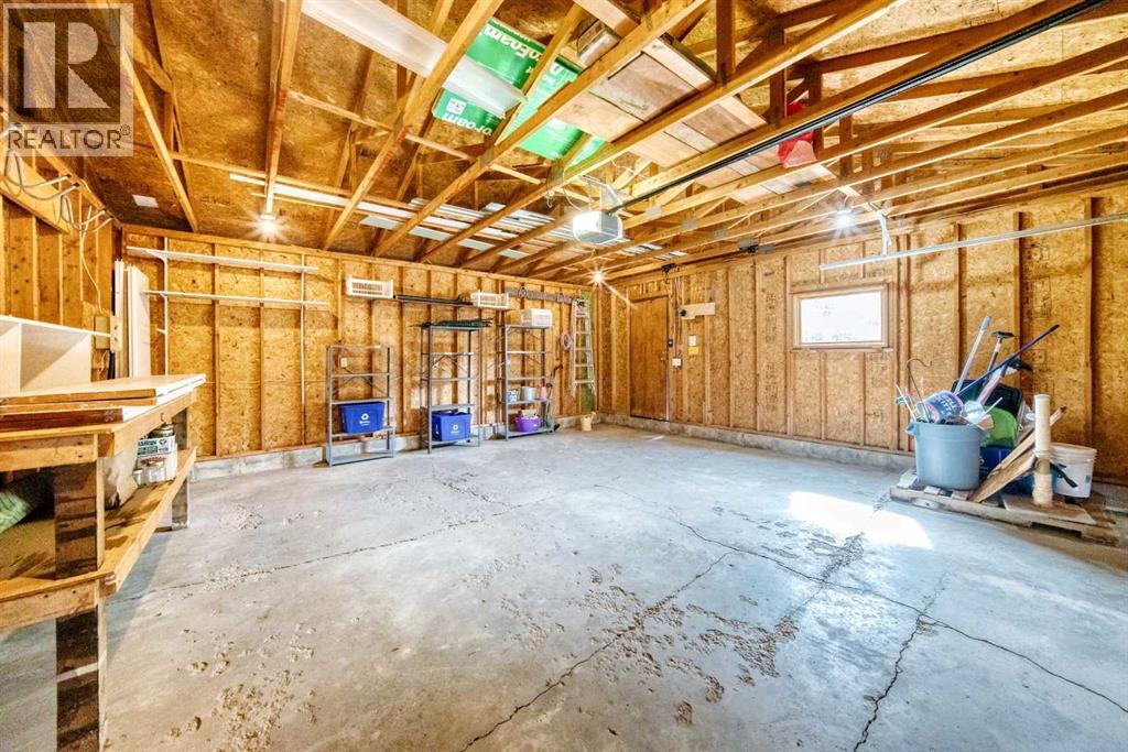 35 Cowan Close - 38