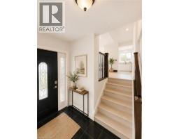 Foyer - 84 Elgar Avenue, Hamilton, ON L9C4E5 Photo 11