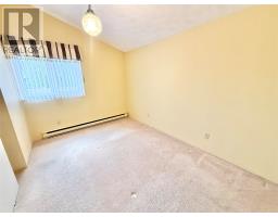 1 Smallwood Drive thumbnail 20