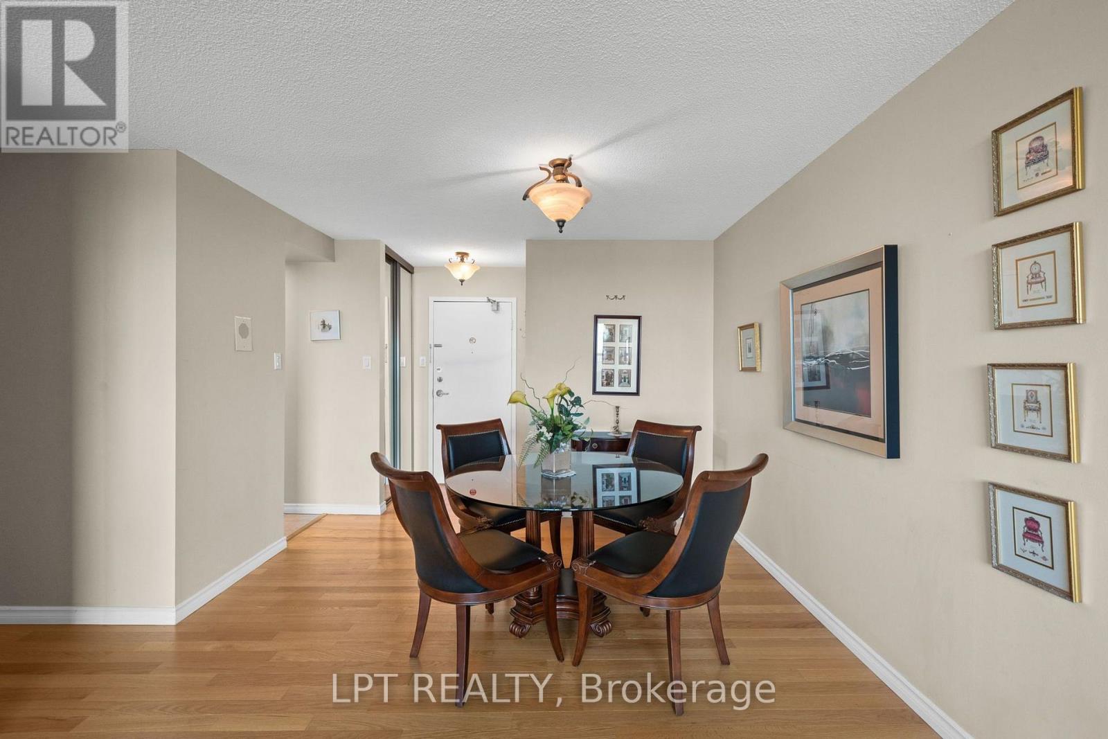 #PH5 555 BRITTANY DRIVE - 19